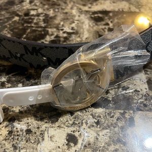 Women’s Michael Kors Small Reversible Belt